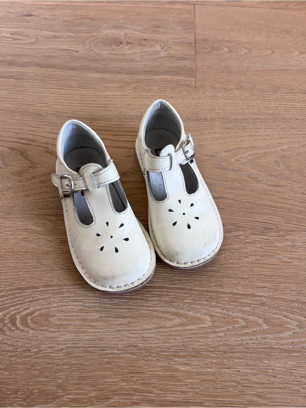 L'Amour Cream Mary Jane T-Strap Girls Shoes